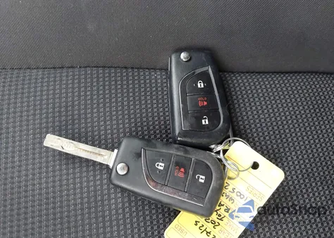 2023 Toyota Rav4 Le z USA, uszkodzony, nr VIN JTMH1RFV9PD100527